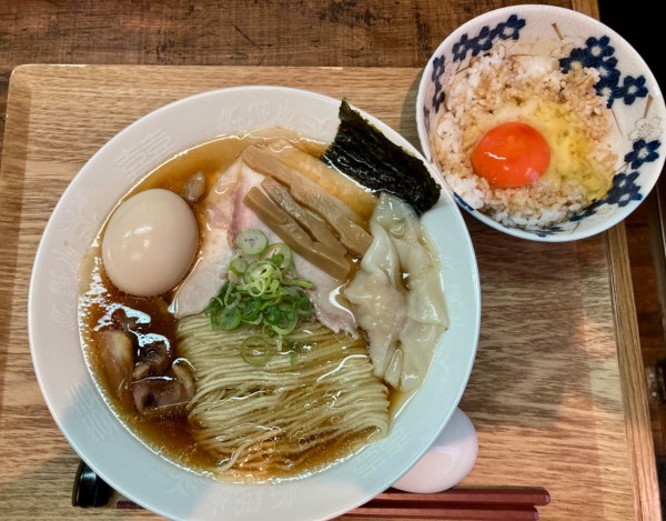 「特製醤油そば+麺大盛+玉子かけご飯」@中華蕎麦 仁香の写真