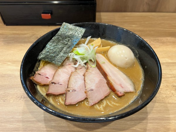 「特製煮干しそば」@麺座 みつの写真