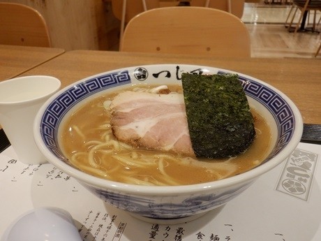 「濃厚らーめん」@つじ田 ららぽーと湘南平塚店の写真