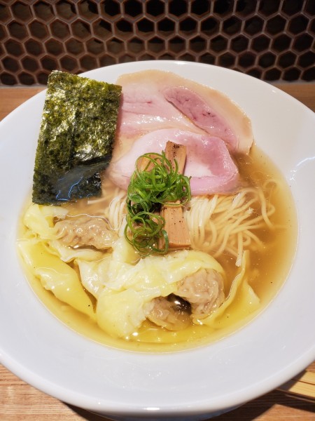 「わんたん潮そば」@麺屋BISQの写真