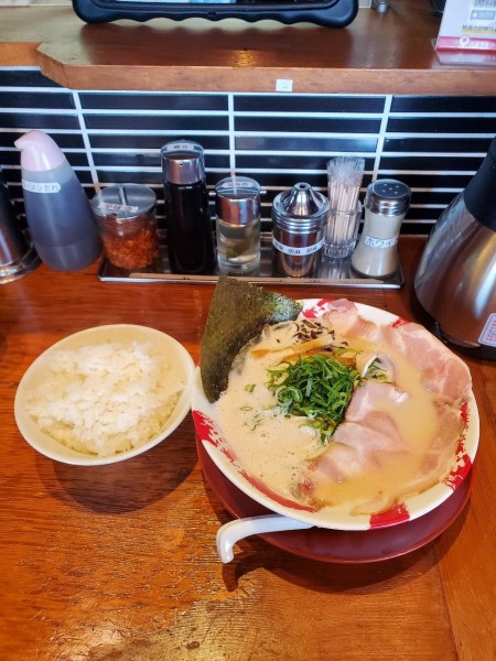 「白豚骨唐揚セット@1080」@長浜豚骨ラーメン 一番軒 総本家の写真