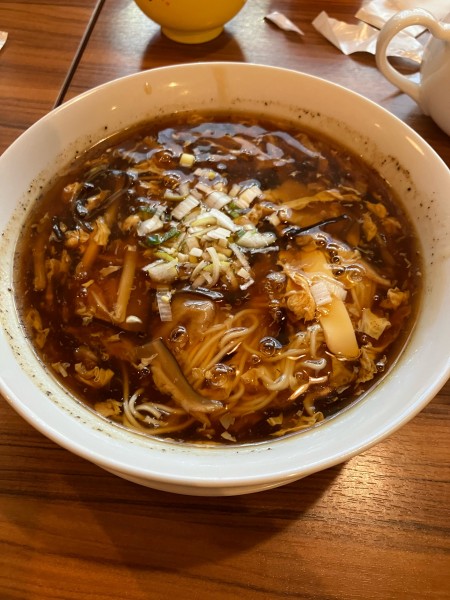 「酸辣湯麺1580円」@京鼎樓 千葉そごう店の写真
