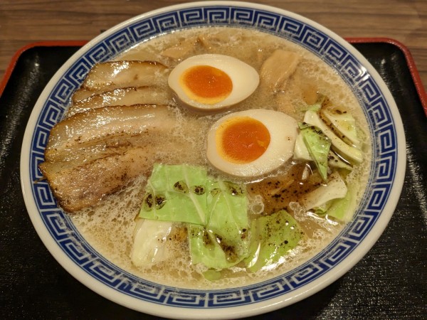 「特製豚骨ラーメン」@優勝軒 狭山店の写真