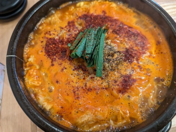 「カルビラーメン900円【大辛】」@牛愛ラーメンの写真