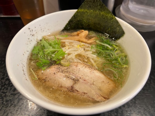 「香味徳」@牛骨ラーメン 香味徳の写真