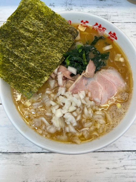 「ラーメン中900円+新玉ねぎ150円+コマチャ50円」@二代目 谷瀬家の写真