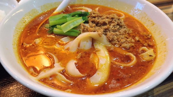 「麻辣刀削麺、ランチライスセット」@路地裏本格中華 陳家私菜 秋葉原店の写真