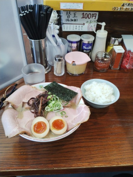 「得濃厚ラーメン　1300円」@ラーメンかなやの写真