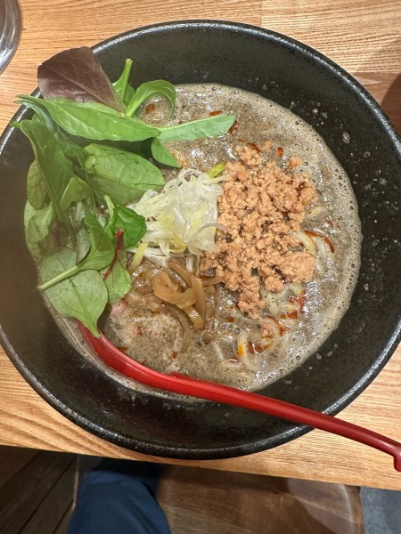 「黒胡麻担々麺」@担々麺 胡麻の写真
