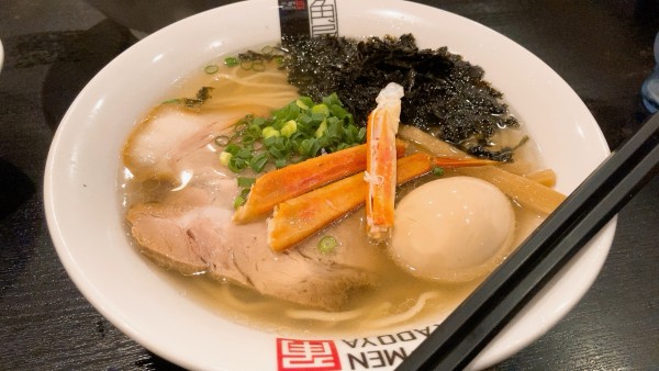 「【限定】かに出汁蟹中華」@ラーメン角屋の写真