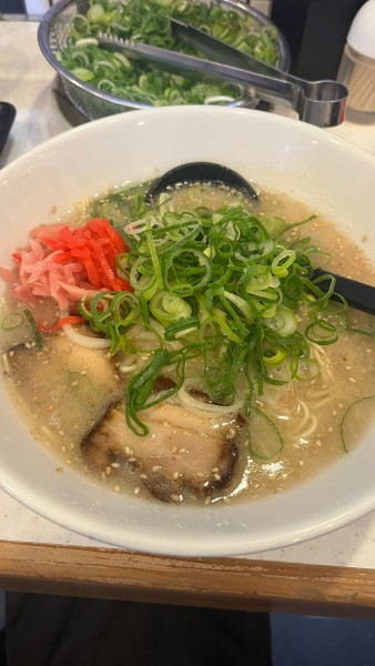 「豚骨ラーメン」@黒兵衛 箕面総本店の写真