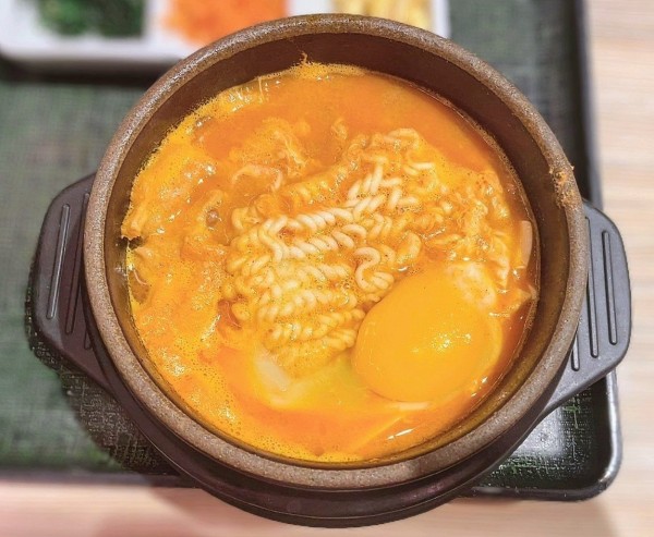 「味噌バターラーメンスンドゥブ」@東京純豆腐 ユニモール店の写真