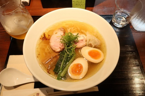 「らー麺（塩味）￥１０００＋くんたま￥１００」@らーめん 鉢ノ葦葉の写真