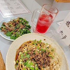 東京ギョーザスタンド ウーロンの画像