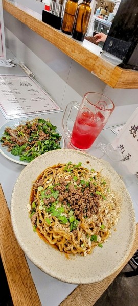 「マゼソバ」@東京ギョーザスタンド ウーロンの写真