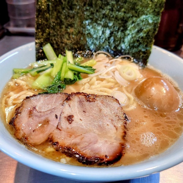 「ラーメン 並」@とんこつラーメン 藤参の写真