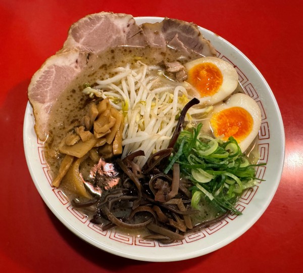 「よくばりラーメン」@ラーメン 赤組の写真
