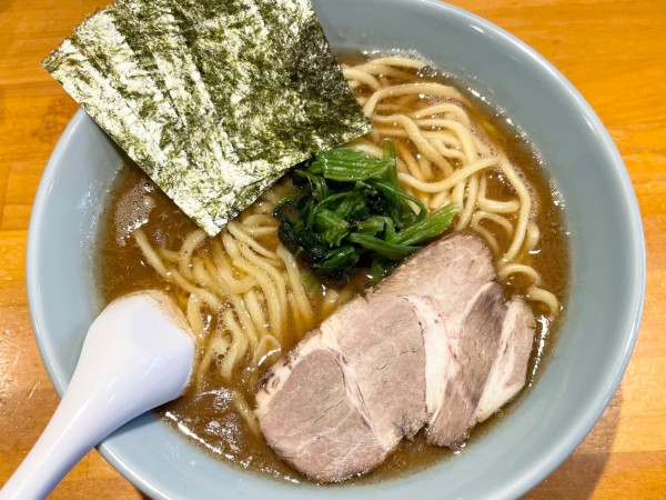 「豚骨醤油ラーメン」@横浜家系ラーメン 平田屋の写真