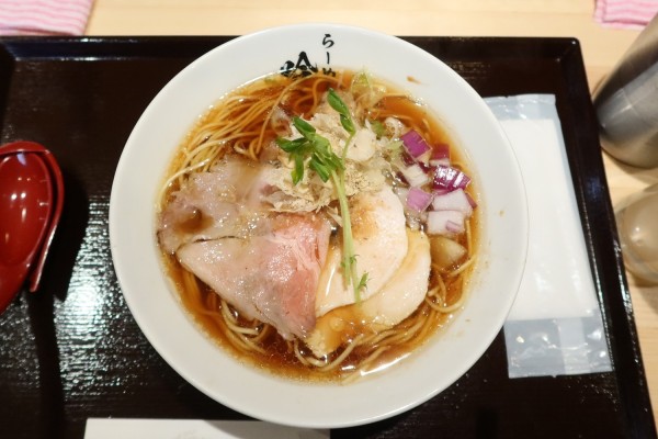 「【OP記念価格】鶏醤油らーめん￥５００」@らーめん吟雅の写真