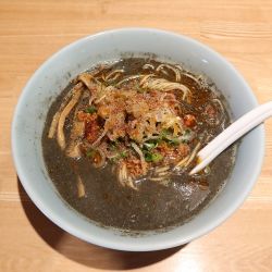 【限定E】黒胡麻担々麺￥９５０