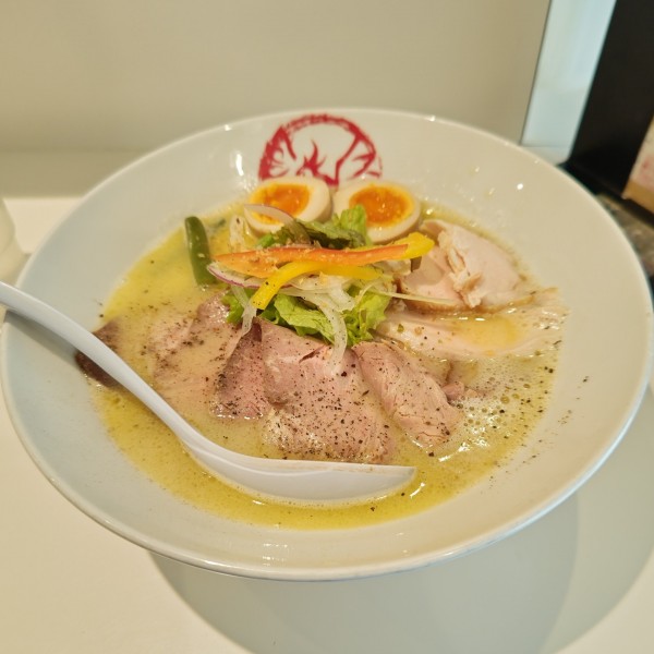 「濃厚鶏白湯そば極み」@鶏そば朱雀の写真