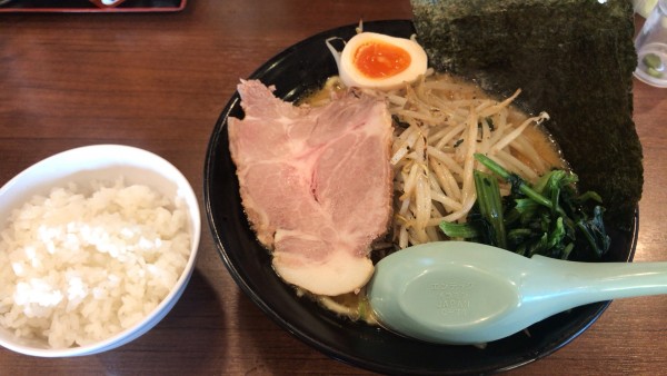 「味噌ラーメン （ 並 ） 　960円」@横浜家系ラーメン 誠家 三郷店の写真