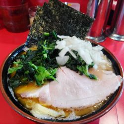 ラーメン＋青菜＋玉ねぎ（¥700＋¥100＋¥30）