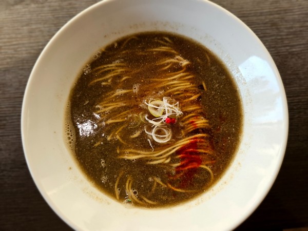 「かけ煮干(醤油)」@ヌードルキッチン テラコスタの写真