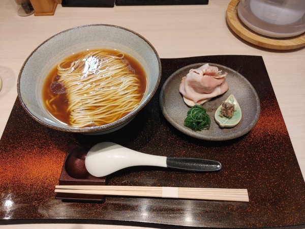 「ポルチーニ醤油ラーメン　1400円」@入鹿TOKYOの写真