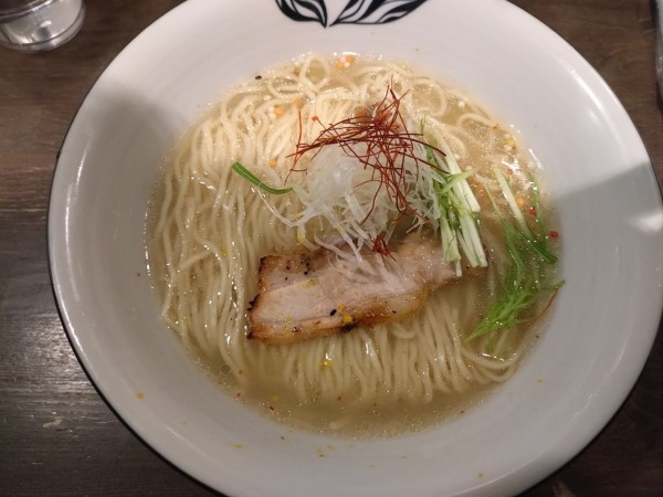 「鯛塩らぁ麺「寿」1,000円」@らぁ麺BAR 錦 iwamotoの写真