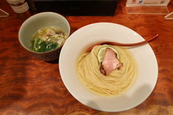 「昆布水つけ麺￥１１００」@三馬路 東京店の写真