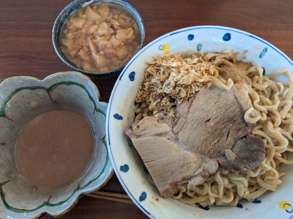 「ブタカスアブラソバ(TOKYO-X極悪汁付き)」@ラーメン富士丸 神谷本店の写真