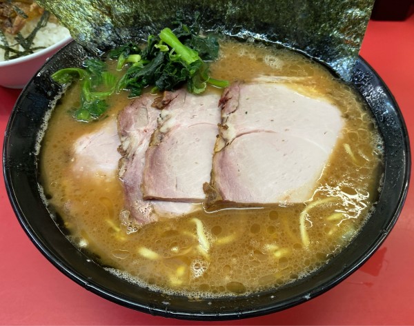 「チャーシュウ麺中盛 海苔 硬」@ラーメン杉田家の写真