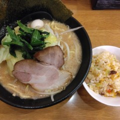 横浜家系ラーメン こんばの写真