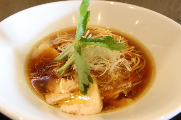 「鶏ダシらぁ麺￥８８０」@らぁ麺鳥やまの写真