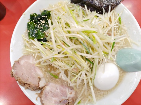 「かいざんラーメン（こってり）＋ネギW＋玉子」@ラーメン かいざん 新小岩店の写真