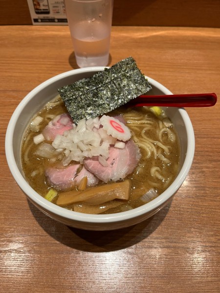 「煮干し中華そば」@煮干中華そば 鈴蘭 新宿店の写真