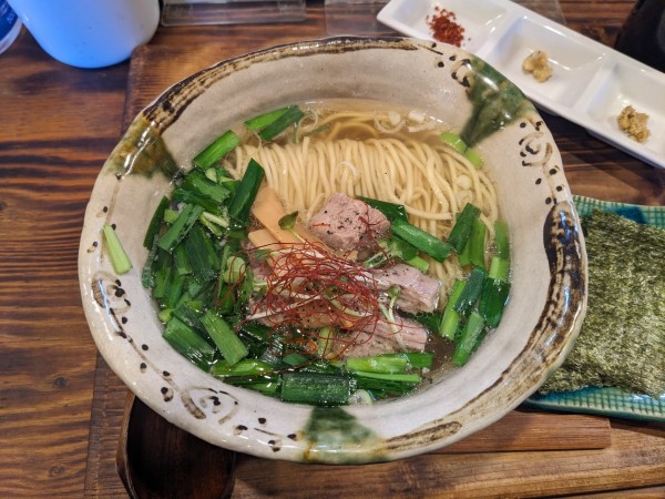 「牛だしそば　990円」@ニダイメ 麺のきんしょうの写真