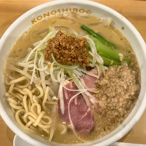 「このじろう980円ニンニク30円背脂30円他」@らぁめん このしろの写真