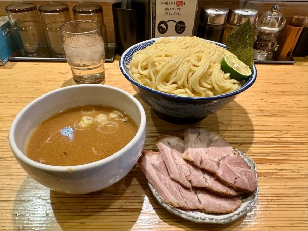 「チャーシュー中華せいろ特盛」@銀座 いし井 五反田店の写真