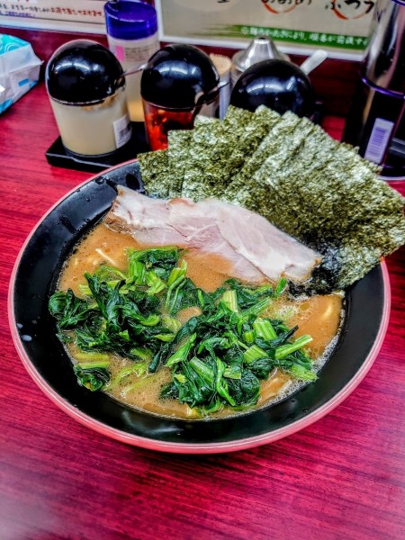 「のりほうれんそうラーメン」@麺家 紫極 大泉学園店の写真