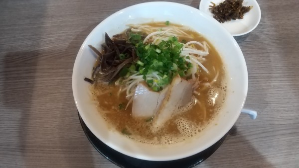「豚骨みそラーメン850円」@龍瞳の写真