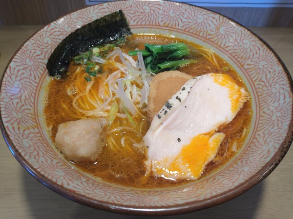 「伊勢えび出汁中華蕎麦(辛)：¥1050+和え玉：¥250」@麺屋いとう 東金店の写真