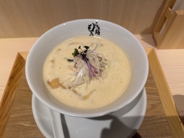 「鶏白湯ラーメン 1000円」@らぁ麺 もう利 半蔵門店の写真