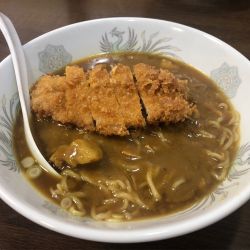 カツカレーラーメン
