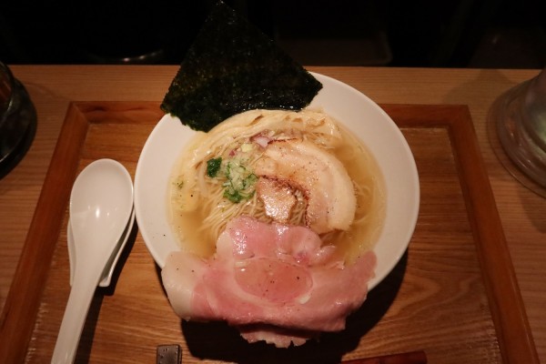 「魚介薫る貝ダシ汐そば￥９００」@おダシと銀しゃり 中華そば二兎の写真