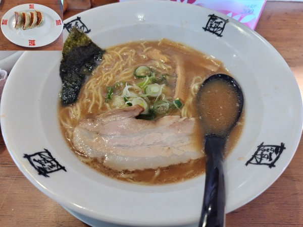 「中華　＋焼きギョーザ（４ケ）：サービス券」@おおぎやラーメン 長野大町店の写真