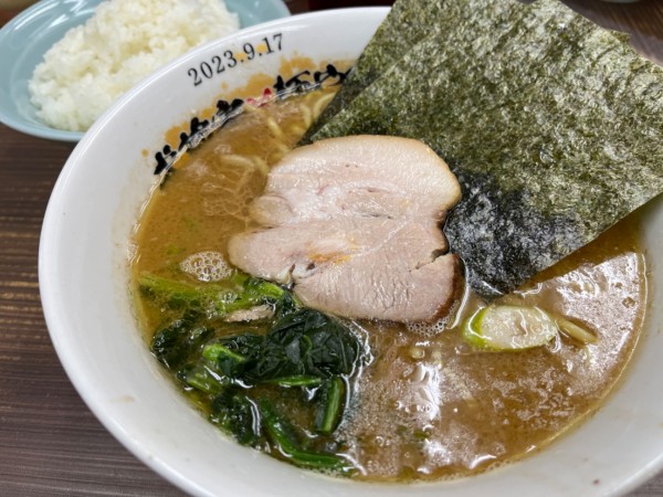 「ラーメン並」@横浜家系らーめん 武蔵家 川口店の写真