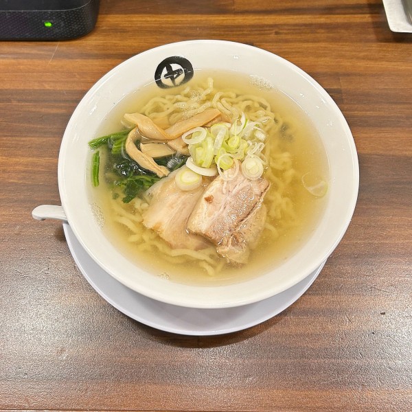 「金の中華そば」@伊藤商店 仙台朝市店の写真