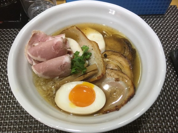 「特製アゴ出しラーメン」@西山屋の写真